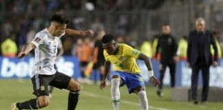 البرازيل تطمح لإنهاء 16 عامًا من الإخفاقات على الأراضي الأرجنتينية في تصفيات كأس العالم البرازيل تسعى لكسر عقدة 16 عامًا أمام الأرجنتين في تصفيات المونديال