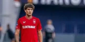 جوليان مسباحي ينضم إلى قائمة المنتخب المغربي لأقل من 20 عامًا جوليان مسباحي ينضم إلى المنتخب المغربي U20 بعد تغيير جنسيته الرياضية