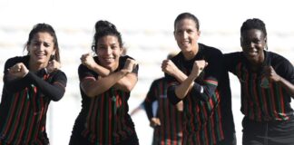 الجيش الملكي يتوج بلقب الدوري الإحترافي على بعد جولتين من نهاية البطولة الجيش الملكي يتوج بطلًا للدوري الإحترافي النسوي للمرة 12