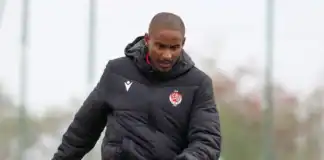 الوداد يكشف عن وضعية المدرب موكوينا ويعلن انتهاء العلاقة التعاقدية بعد نهاية الموسم الوداد يعلن نهاية عقد موكوينا ويكلف أمين بنهاشم بقيادة الفريق