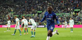 تشيلسي يتوج بلقب دوري المؤتمر الأوروبي بعد ريمونتادا مذهلة أمام ريال بيتيس تشيلسي يتوج بدوري المؤتمر بعد فوز مثير على ريال بيتيس