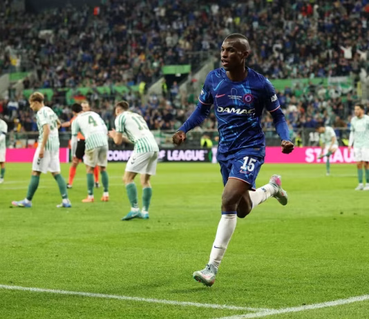 تشيلسي يتوج بلقب دوري المؤتمر الأوروبي بعد ريمونتادا مذهلة أمام ريال بيتيس تشيلسي يتوج بدوري المؤتمر بعد فوز مثير على ريال بيتيس
