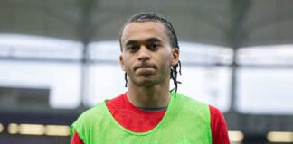 شقيق كيليان مبابي يُنهي موسمه مبكراً بسبب إصابة خطيرة ويخضع لعملية جراحية إيتان مبابي ينهي موسمه مع ليل بسبب إصابة خطيرة ويخضع لعملية جراحية