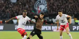 البطولة الاحترافية: الوداد ينعش آماله في التأهل لدوري أبطال إفريقيا بفوز مثير على الجيش الملكي الوداد يهزم الجيش الملكي ويحيي آماله في التأهل لدوري أبطال إفريقيا