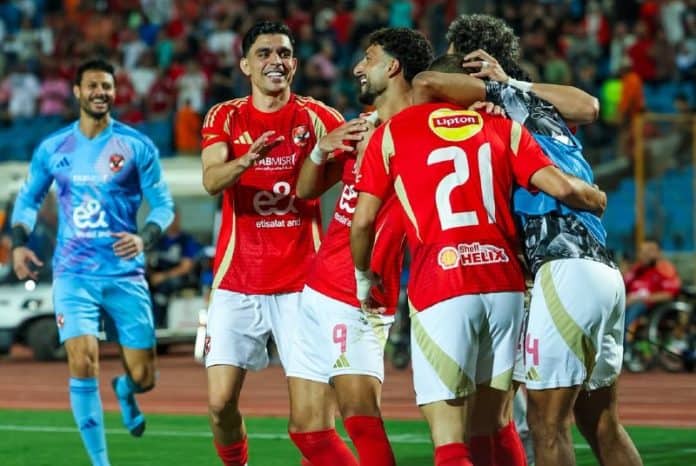 الثلاثي المغربي يتوج بالدوري المصري مع الأهلي بعد سداسية أمام فاركو