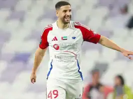 عادل تاعرابت يتلقى منحة مالية كبرى بعد تتويجه بلقب آسيوي مع الشارقة عادل تاعرابت ينال منحة مالية ضخمة بعد تتويجه الآسيوي مع الشارقة