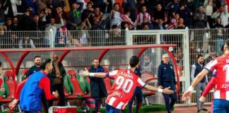 الفتح الرياضي يعزز آماله في التأهل لدوري الأبطال والمغرب التطواني يغادر منطقة الهبوط الفتح الرياضي يعزز آماله في التأهل لدوري الأبطال والمغرب التطواني يبتعد عن الهبوط