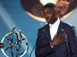 ديمبيليه يُتوج بجائزة أفضل لاعب في الدوري الفرنسي ديمبيليه أفضل لاعب في الدوري الفرنسي لموسم 2025