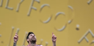 إنتر ميامي يصنع المفاجأة وميسي يلهم الفريق بروحه القتالية أمام بورتو ميسي يقود إنتر ميامي لفوز تاريخي على بورتو في مونديال الأندية