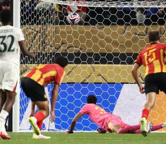 ثلاثية تشيلسي تطيح بالترجي التونسي من كأس العالم للأندية تشيلسي يقصي الترجي بثلاثية ويعبر إلى دور الـ16 في كأس العالم للأندية