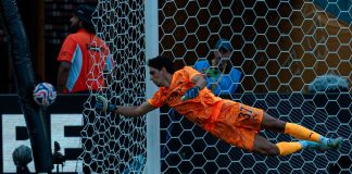 بونو ينقذ الهلال من فخ ريال مدريد ويخطف تعادلاً تاريخياً في مونديال الأندية بونو يمنح الهلال تعادلاً تاريخياً أمام ريال مدريد في مونديال الأندية