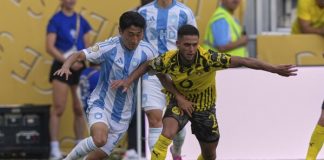 بوروسيا دورتموند يتغلب على أولسان ويتصدر المجموعة F ليتأهل إلى دور الـ16 بوروسيا دورتموند يتأهل لدور الـ16 بعد فوزه على أولسان في كأس العالم للأندية