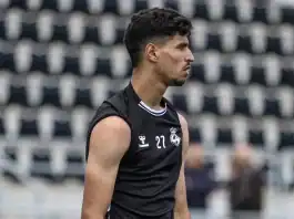 محمد ياسين حمدون يقترب من ريال بيتيس بعد وداع مؤثر لبالومبيديكا لينينسي محمد ياسين حمدون يقترب من ريال بيتيس بعد تجربة لينينسي