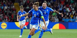 يورو السيدات 2025: مواجهة نارية بين إنجلترا وإيطاليا في نصف النهائي بجنيف إنجلترا تواجه إيطاليا في نصف نهائي يورو السيدات 2025