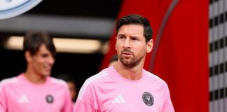 ميسي يواجه الإيقاف بسبب رفض مشاركته في مواجهة نجوم الدوري المكسيكي ميسي يواجه إيقافًا لرفض مباراة كل النجوم