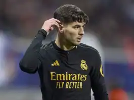 دياز يجري الفحوصات الطبية رفقة ريال مدريد دياز يجري الفحوصات الطبية مع ريال مدريد استعدادًا للموسم الجديد