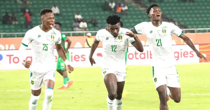 موريتانيا تحقق فوزًا حاسمًا 1-0 على بوركينا فاسو وتضع نصب عينيها ربع نهائي بطولة الأمم الأفريقية