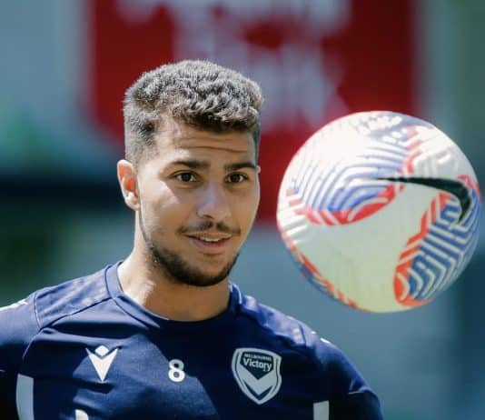 نهضة بركان يضم زين الدين مشاش لتعزيز وسط الميدان لموسمين نهضة بركان يتعاقد مع زين الدين مشاش لتعزيز خط الوسط بعقد لموسمين