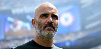 تشيلسي يسعى لضم تشافي سيمونز وأليخاندرو غارناشو قبل إغلاق الميركاتو الصيفي مدرب تشيلسي إنزو ماريسكا