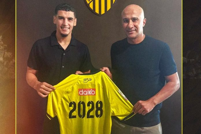 المغرب الفاسي يضم سفيان بنجديدة حتى 2028