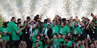 الأهلي طرابلس يتوج بلقب الدوري الليبي الممتاز لكرة القدم 2024-2025 الأهلي طرابلس يحسم لقب الدوري الليبي الممتاز 2024-2025 بعد الفوز على الهلال