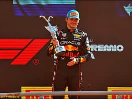 ماكس فيرستابن يتألق ويفوز بجائزة إيطاليا الكبرى 2025: فيديو وتفاصيل المباراة فيرستابن يفوز بجائزة إيطاليا الكبرى 2025: فيديو وتفاصيل السباق