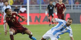 تصفيات المونديال 2026: صراع غير مباشر بين فنزويلا وبوليفيا على بطاقة الملحق تصفيات مونديال 2026: فنزويلا وبوليفيا في سباق على بطاقة الملحق