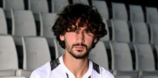 ياسين عدلي ينتقل من ميلان إلى نادي الشباب السعودي مقابل 8 ملايين يورو ياسين عدلي يرحل من ميلان إلى الشباب السعودي في صفقة بـ8 ملايين يورو