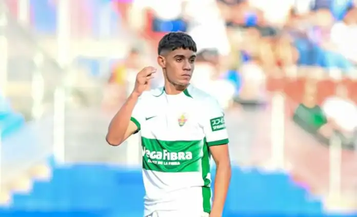 علي الهواري يتألق مع إلتشي ويستعد لمونديال الشباب مع المغرب