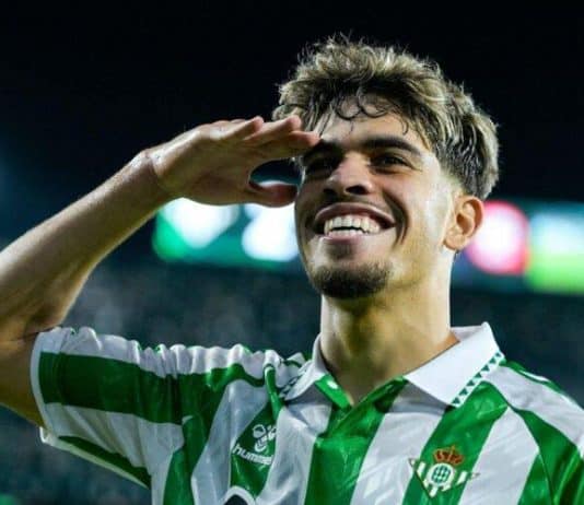 الزلزولي يتألق بهدف حاسم ويقود ريال بيتيس لفوز ثمين على أوساسونا في الدوري الإسباني الزلزولي يسجل ويقود ريال بيتيس لفوز ثمين على أوساسونا في الليغا