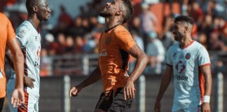 نهضة بركان يعزز صدارته بالفوز الثاني على الكوكب المراكشي في البطولة الاحترافية نهضة بركان يواصل صدارته بفوز على الكوكب 2-1