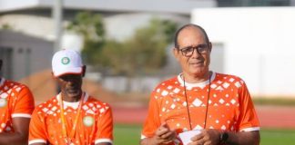 بادو الزاكي يختار الدار البيضاء لإعداد النيجر قبل مواجهة المغرب بادو الزاكي يختار الدار البيضاء لإعداد النيجر قبل مواجهة المغرب