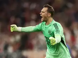 مانويل نوير يسجل إنجازاً تاريخياً في دوري أبطال أوروبا نوير يحقق إنجازاً تاريخياً في دوري الأبطال