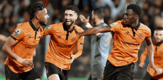 نهضة بركان يسافر مجاناً إلى القاهرة لمواجهة بيراميدز في السوبر الإفريقي نهضة بركان يسافر مجاناً إلى القاهرة لمواجهة بيراميدز في السوبر الإفريقي