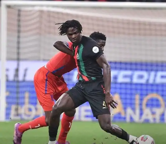 الجيش الملكي يسحق حسنية أكادير بثلاثية ويعتلي الوصافة مؤقتًا في البطولة الاحترافية الجيش الملكي يفوز 3-0 على حسنية أكادير ويصعد للوصافة