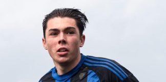 بوفون الجديد يظهر في الدوري الإيطالي: لويس بوفون يخوض أول مباراة احترافية مع بيزا لويس بوفون، ابن الأسطورة جانلويجي بوفون، يظهر لأول مرة في الدوري الإيطالي مع فريق بيزا