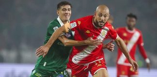 ديربي الدار البيضاء ينتهي بالتعادل السلبي: الوداد والرجاء يتقاسمان النقاط ديربي الدار البيضاء 0-0: الوداد والرجاء يتقاسمان النقاط