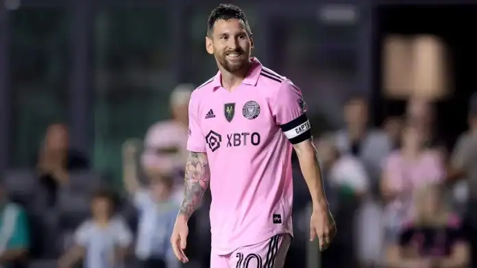 GettyImages-1786812093-e1701099117126 ميسي مرشح لجائزة أفضل لاعب في MLS 2025