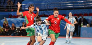 الأرجنتين تسحق المنتخب النسائي 6-0 في افتتاح كأس العالم لكرة الصالات: تحديات قادمة للفلبين وبوليفيا الأرجنتين تهزم المغرب بنتيجة 6-0 خلال كأس العالم لكرة الصالات للسيدات 2025 في ملعب PhilSports Arena يوم الجمعة. (الصور من قبل Russell Palma/The Philippine STAR)