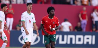 الأشبال ينهارون أمام البرتغال بسداسية نظيفة في مونديال U17 قطر: هزيمتان متتاليتان! الجزائر U17 0-6 البرتغال في مونديال قطر: هزيمة ثانية، مواجهة كاليدونيا الأحد