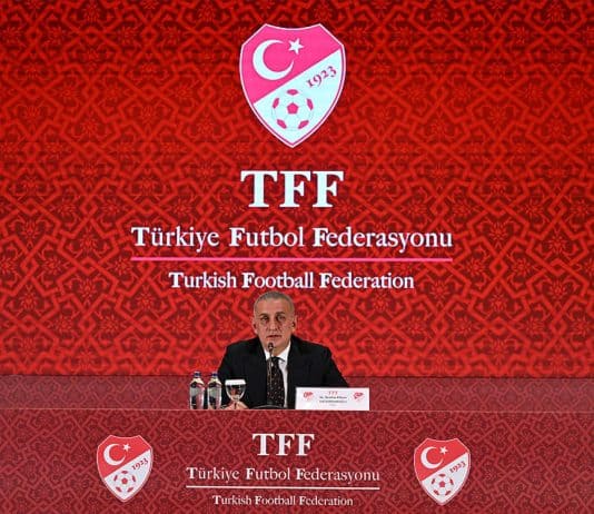 تركيا تهز عالم كرة القدم: 1024 لاعبا متهمون بالمراهنة – ايقاف دوريين ومفاوضات عاجلة مع فيفا تركيا: 1024 لاعب كرة قدم متهمون بالمراهنة – تاجيل دوريين ومفاوضات مع فيفا