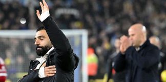 سلوت: سأجتمع مع صلاح اليوم.. نتيجة الحديث ستحدد موقفه غداً سلوت يتحدث مع صلاح اليوم: مصيره غداً معلق!