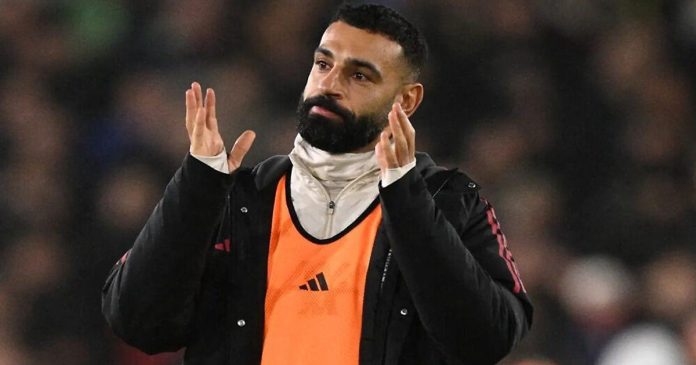 أزمة صلاح مع سلوت تتصاعد في ليفربول