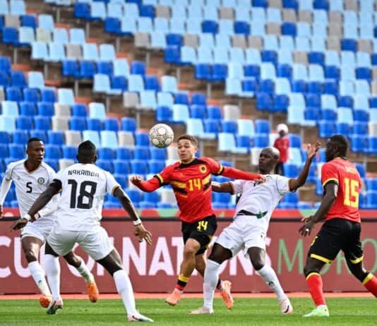كأس أمم إفريقيا: تعادل مخيب لأنغولا أمام زيمبابوي في مباراة الفرصة الأخيرة تعادل أنغولا وزيمبابوي يربك حسابات التأهل في كان 2025