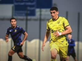 المغرب الفاسي يتألق في معسكر قطر بفوز ساحق على السيلية بثلاثية نظيفة المغرب الفاسي يسحق السيلية 3-0 بودية قطر!