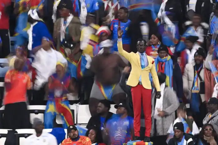 “حفيد لومومبا” يخطف الأضواء في كأس أمم إفريقيا 2025 بالمغرب بقصة إنسانية فريدة