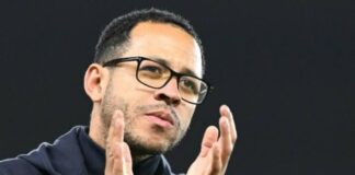 تشيلسي يعلن عن تعيين ليام روزينيور مدربًا جديدًا للفريق تشيلسي يعلن رسميًا تعيين ليام روزينيور مدربًا جديدًا