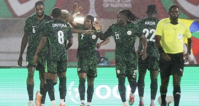 أزمة مكافآت تهدد مشاركة نيجيريا أمام الجزائر في ربع نهائي كان 2025