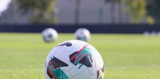 تمديد فترة الميركاتو الشتوي في الدوري المغربي حتى 31 يناير.. فرصة أخيرة لتعزيز الصفوف تمديد الميركاتو الشتوي في المغرب إلى 31 يناير 2026