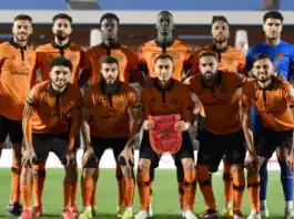 نهضة بركان يطارد الصدارة أمام بيراميدز.. والجيش الملكي يُراهن على أول انتصار قاري أمام شبيبة القبائل نهضة بركان يطارد الصدارة أمام بيراميدز.. والجيش يراهن على الفوز أمام شبيبة القبائل